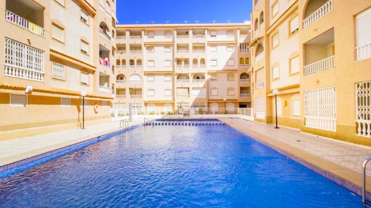 Apartamento Laloma 72 Torrevieja Dış mekan fotoğraf